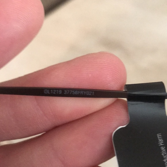 NWT Frye sunglasses! Mirrored lens, Brown ear pieces! - Picture 3 of 7